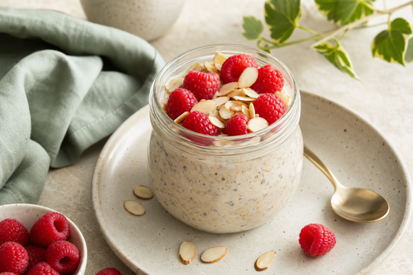 Raspberry and Almond Overnight Oats