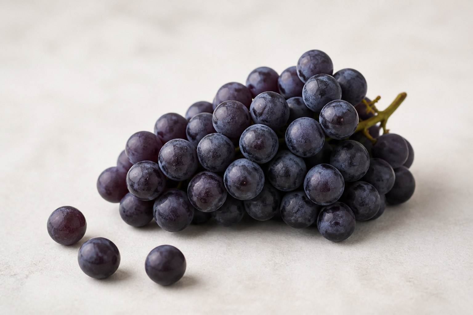 Grapes: What Resveratrol Actually Does Once Gut Bacteria Get to It