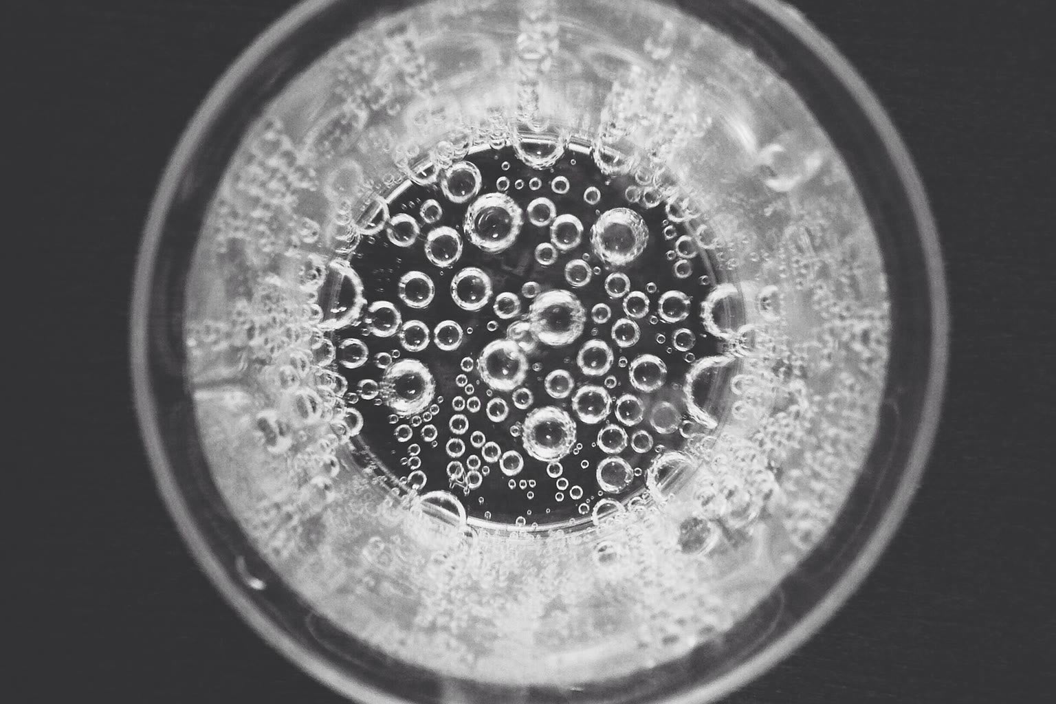 Sparkling water glass with bubbles